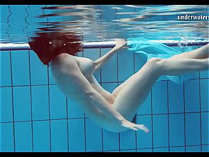 Piyavka Chehova large elastic fleshy jugs underwater
