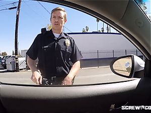 CAUGHT! dark-hued damsel gets unloaded gargling off a cop